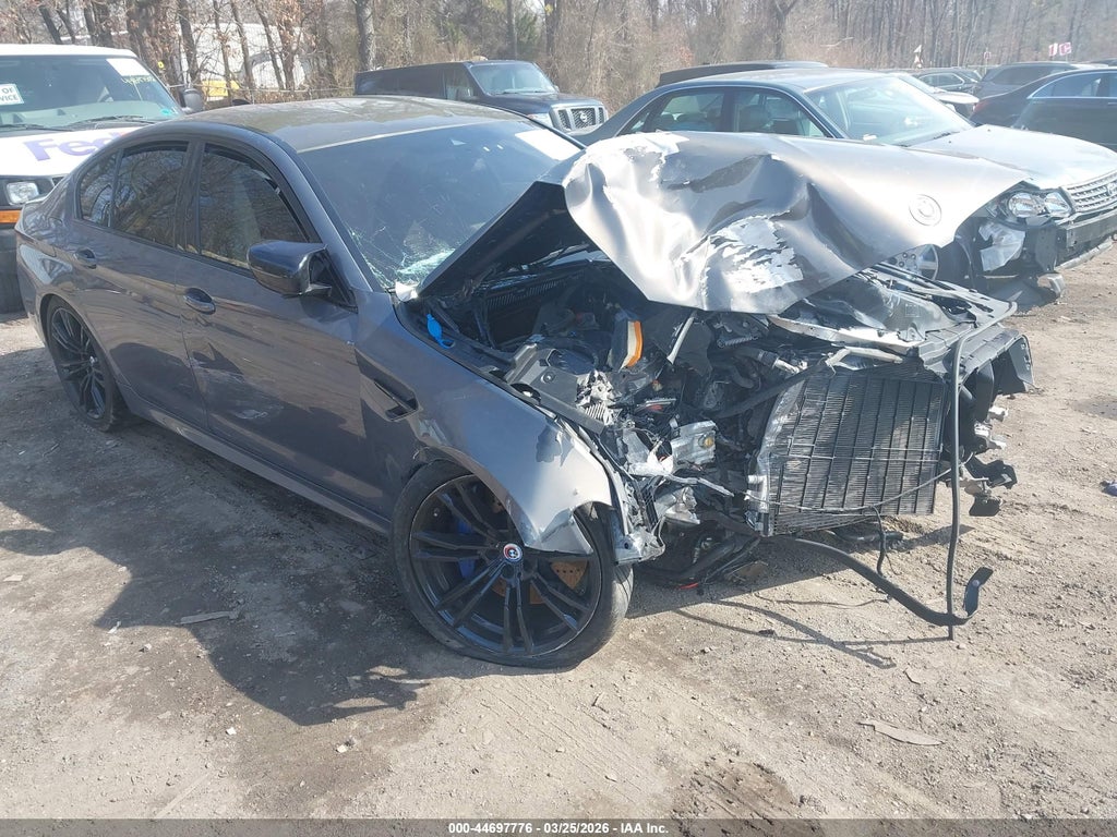 BMW M5 2021