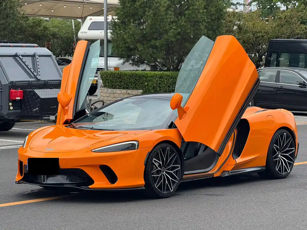 McLaren GT 2022