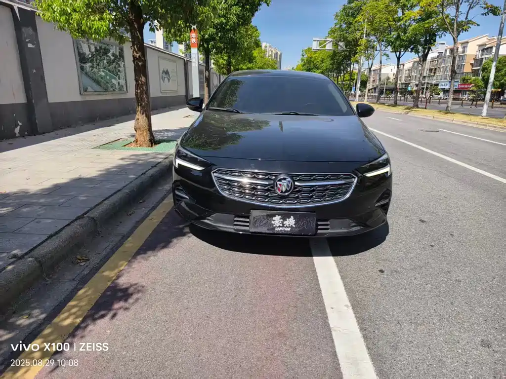 Buick Regal 2021