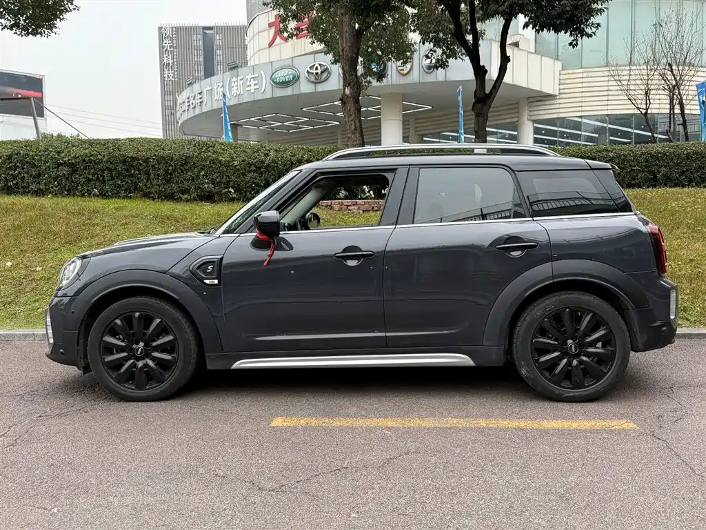 Mini Countryman 2021