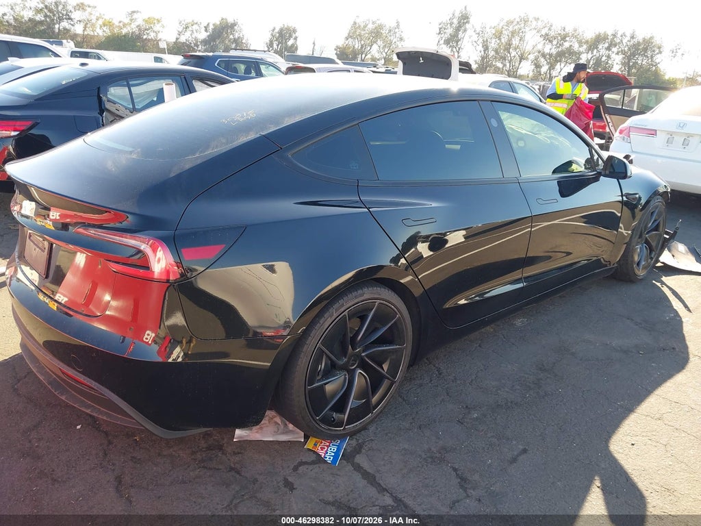 Tesla Model 3 2025