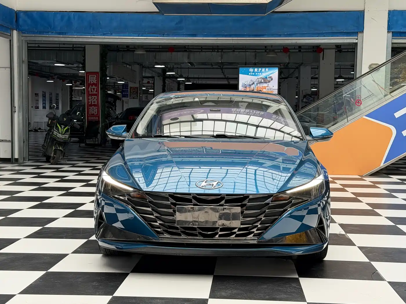 Hyundai Elantra 2023