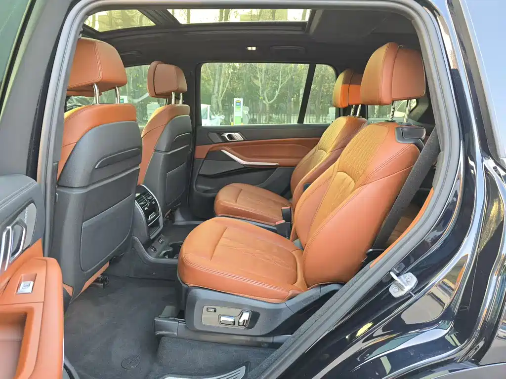 BMW X7 2022