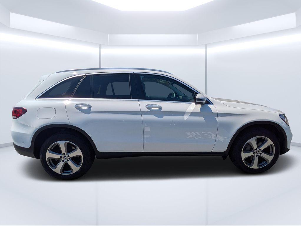 Mercedes-Benz GLC 300 2022
