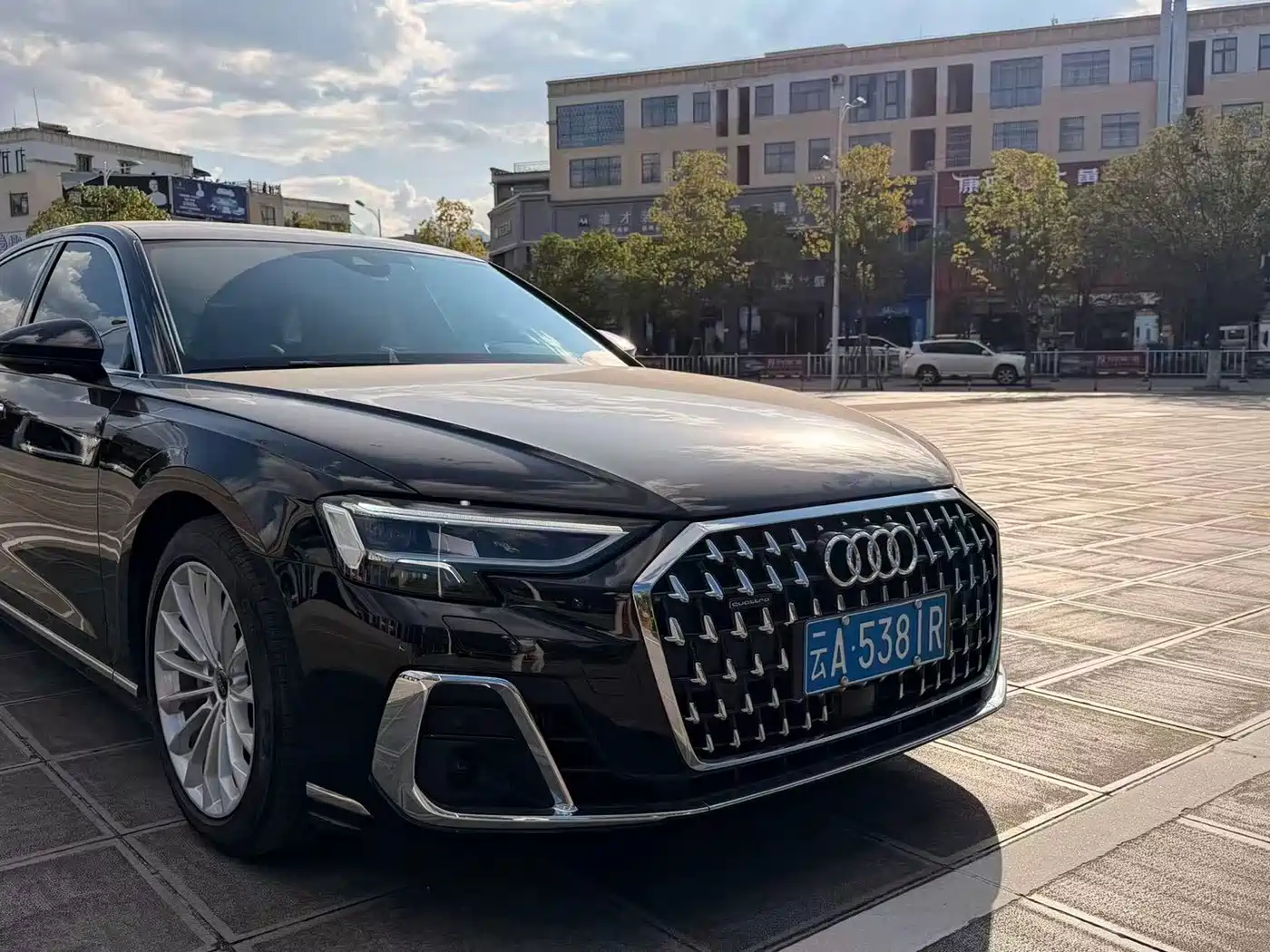 Audi A8 2023