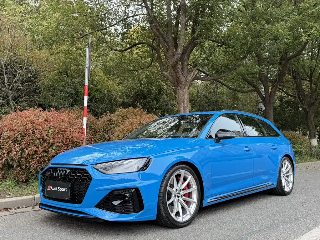 Audi RS 4 2021
