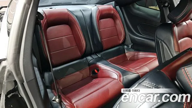 Ford Mustang 2024