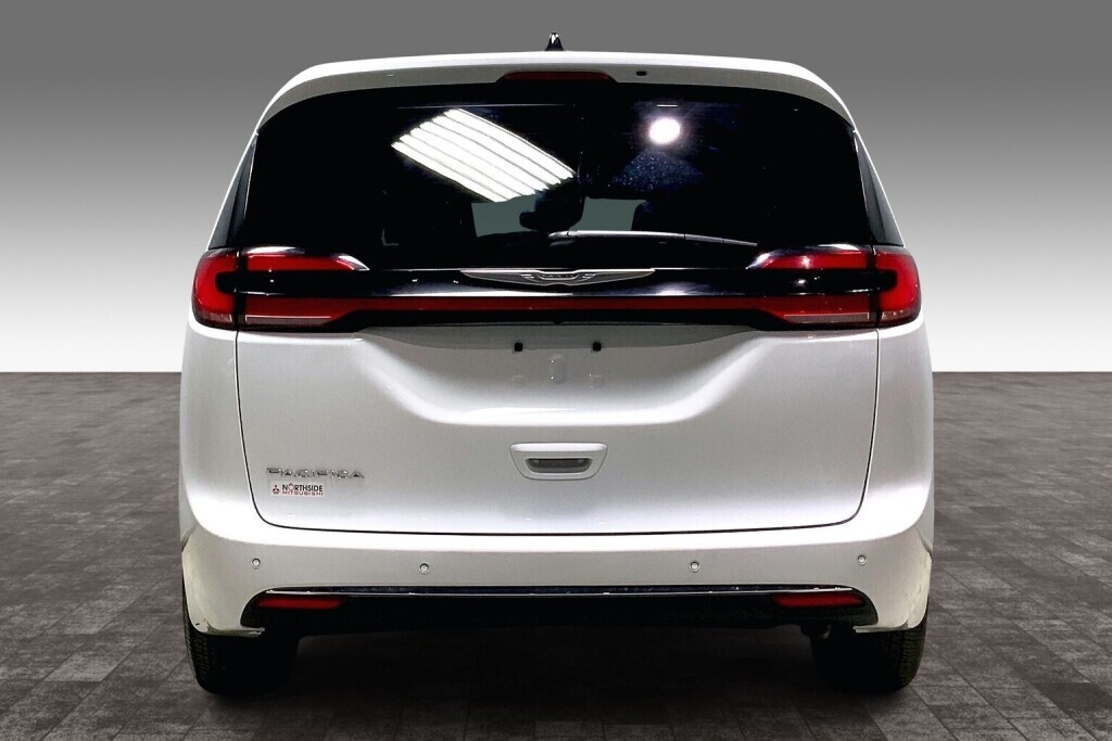 Chrysler Pacifica 2024