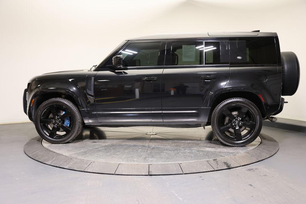 Land Rover Defender 2022