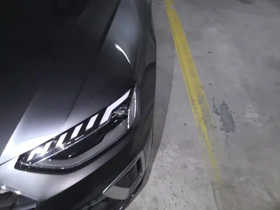 Audi A4 2023