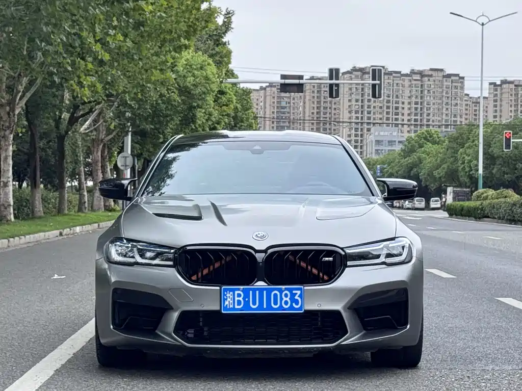 BMW M5 2021
