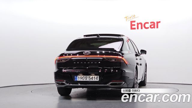 Hyundai Grandeur 2021
