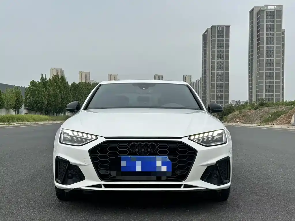Audi A4 2023