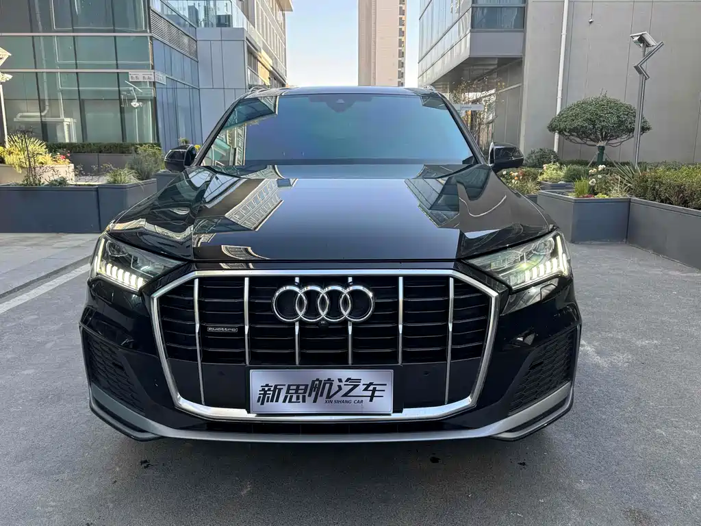 Audi Q7 2024