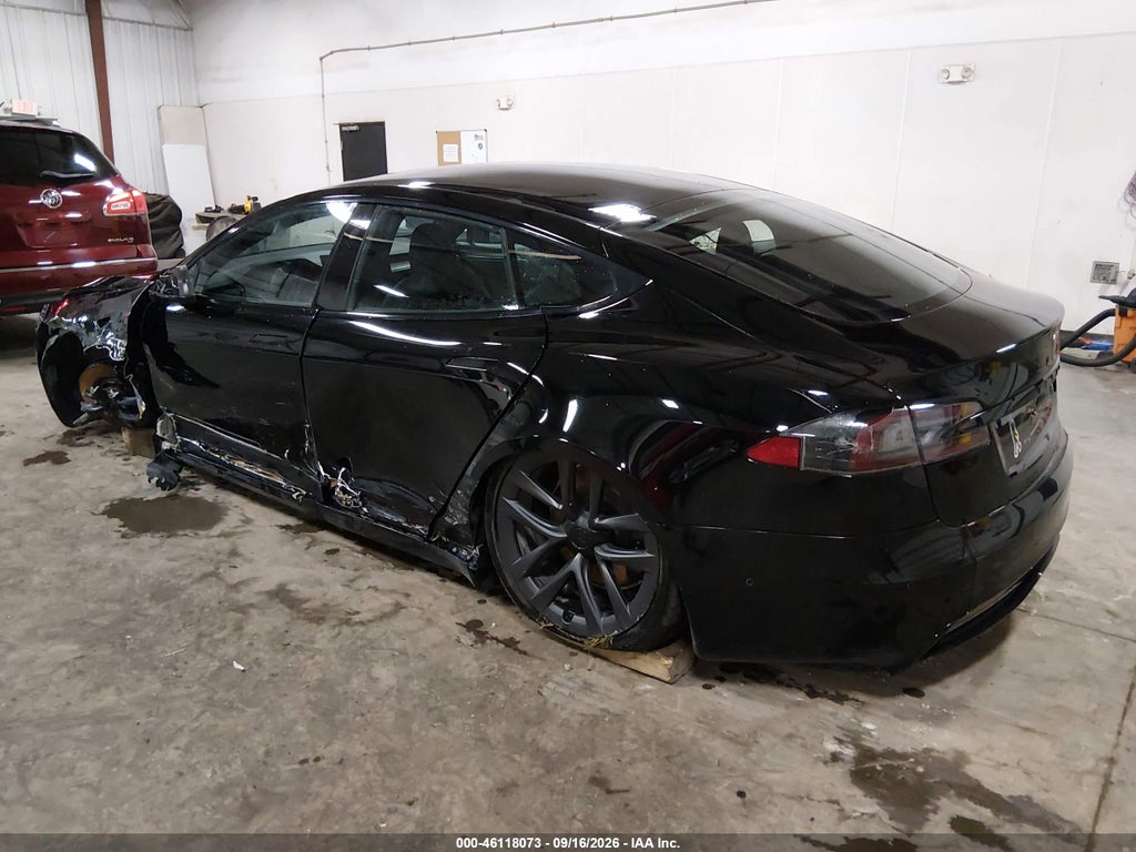 Tesla Model S 2021