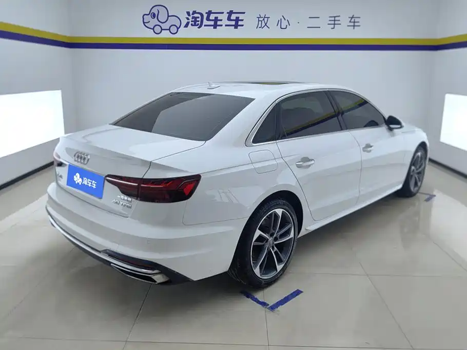 Audi A4 2021