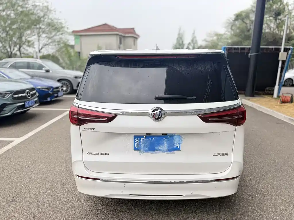 Buick GL8 2022