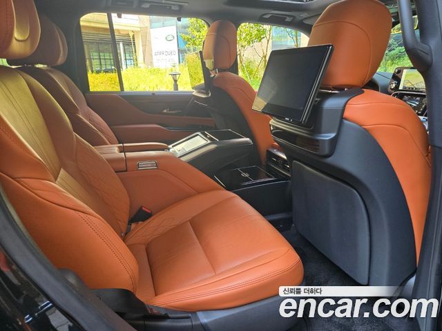 Lexus LX 2025