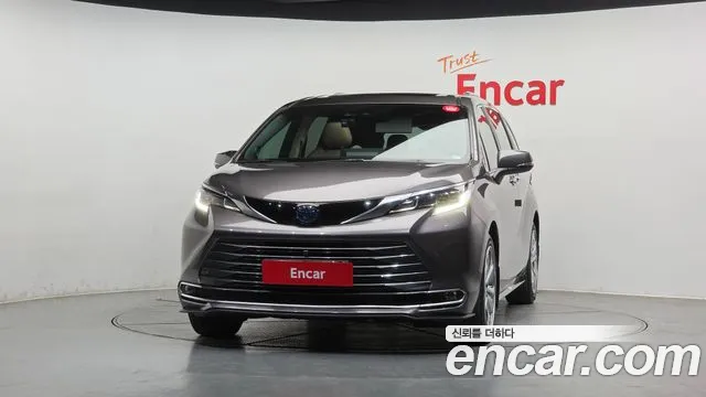 Toyota Sienna 2023