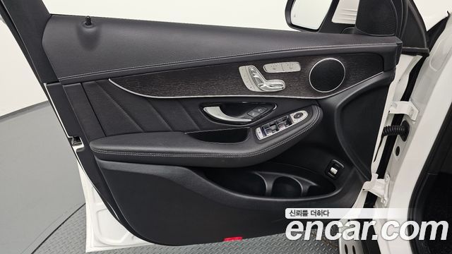 Mercedes-Benz GLC 2021