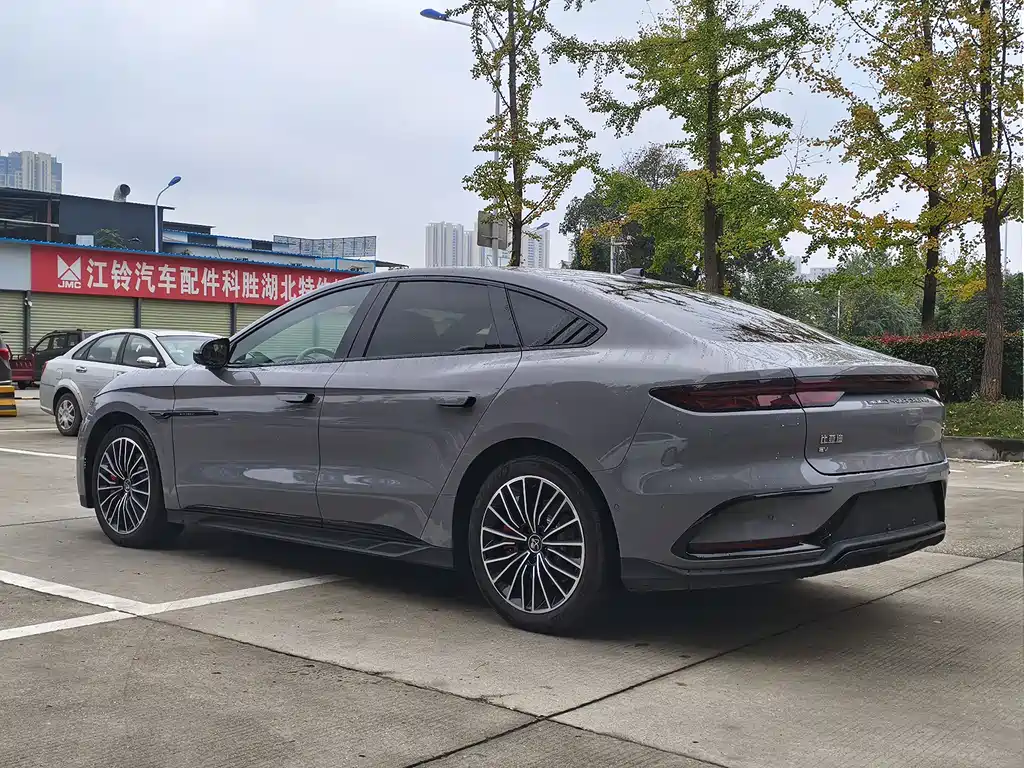 BYD Han 2024