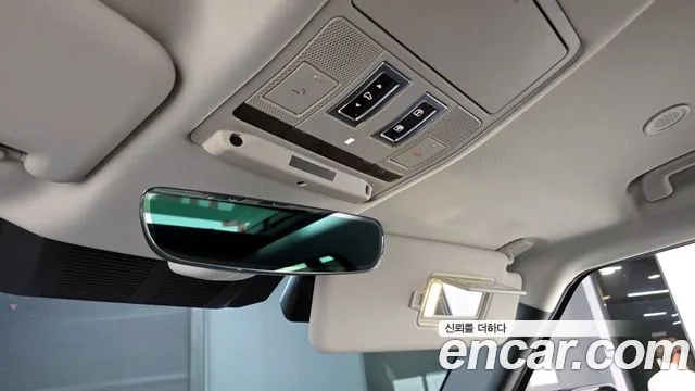 Land Rover Defender 2021