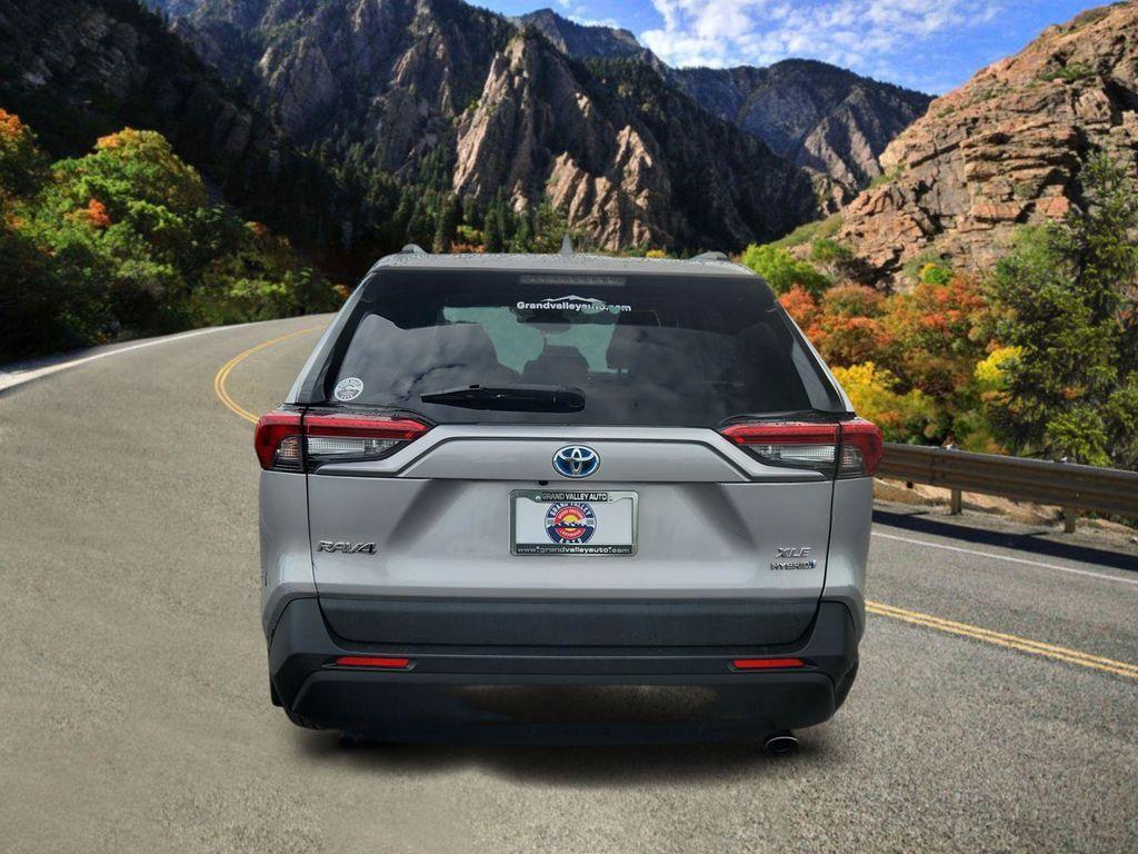 Toyota RAV4 2021