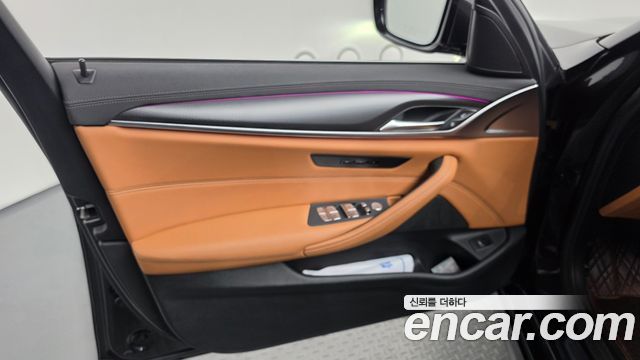 BMW 5 серии 2022