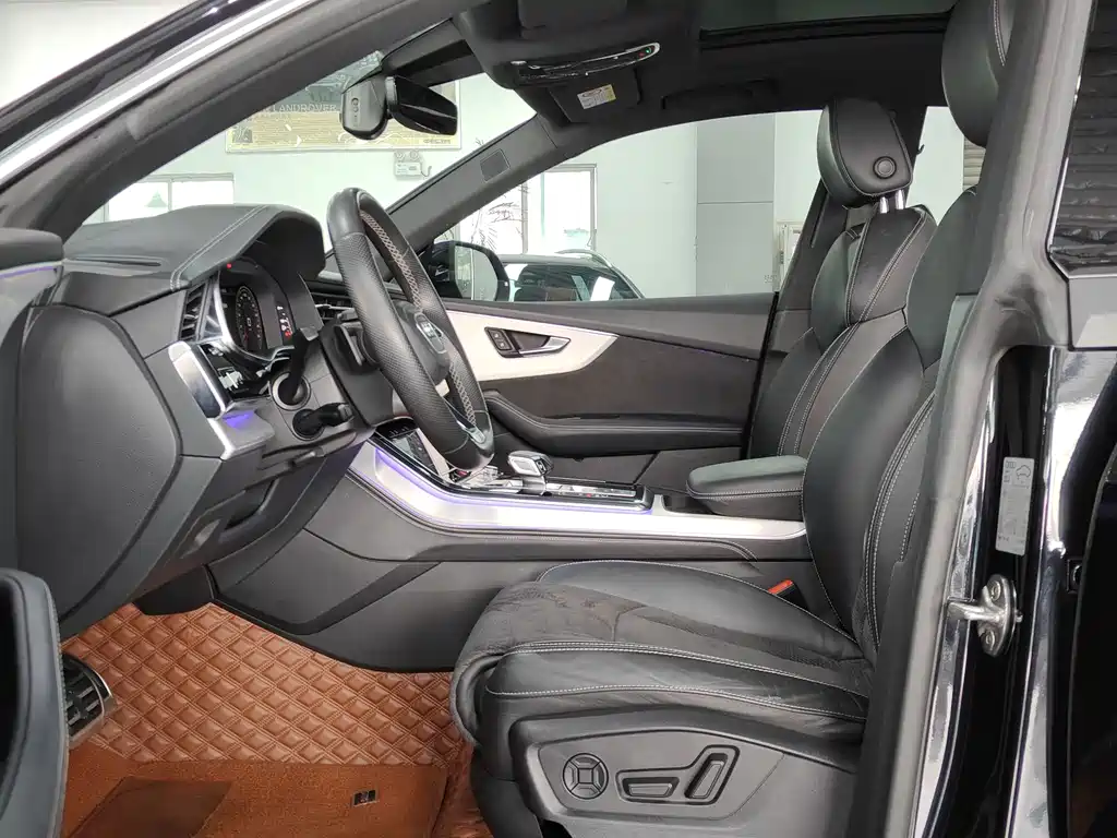Audi Q8 2021
