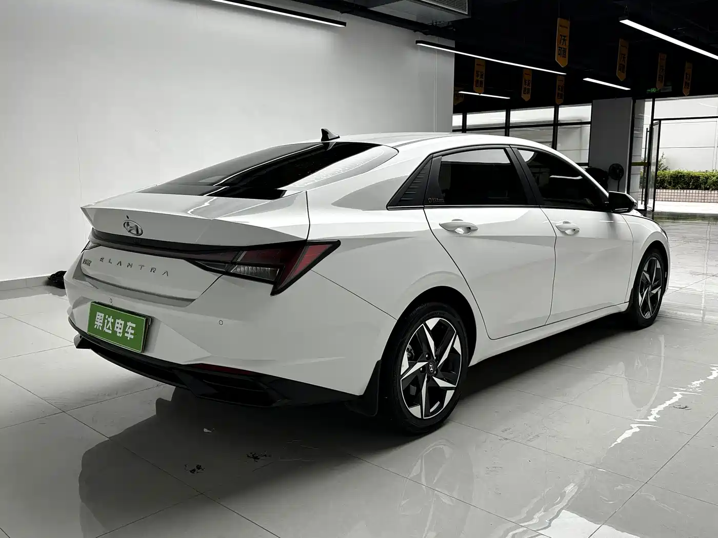 Hyundai Elantra 2023