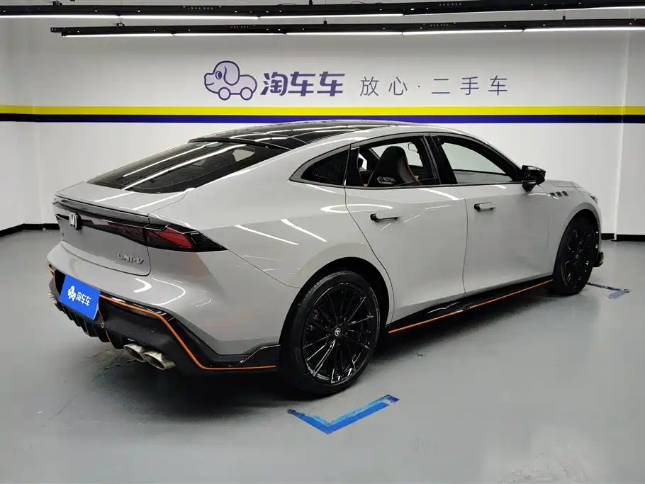 Changan UNI-V 2024