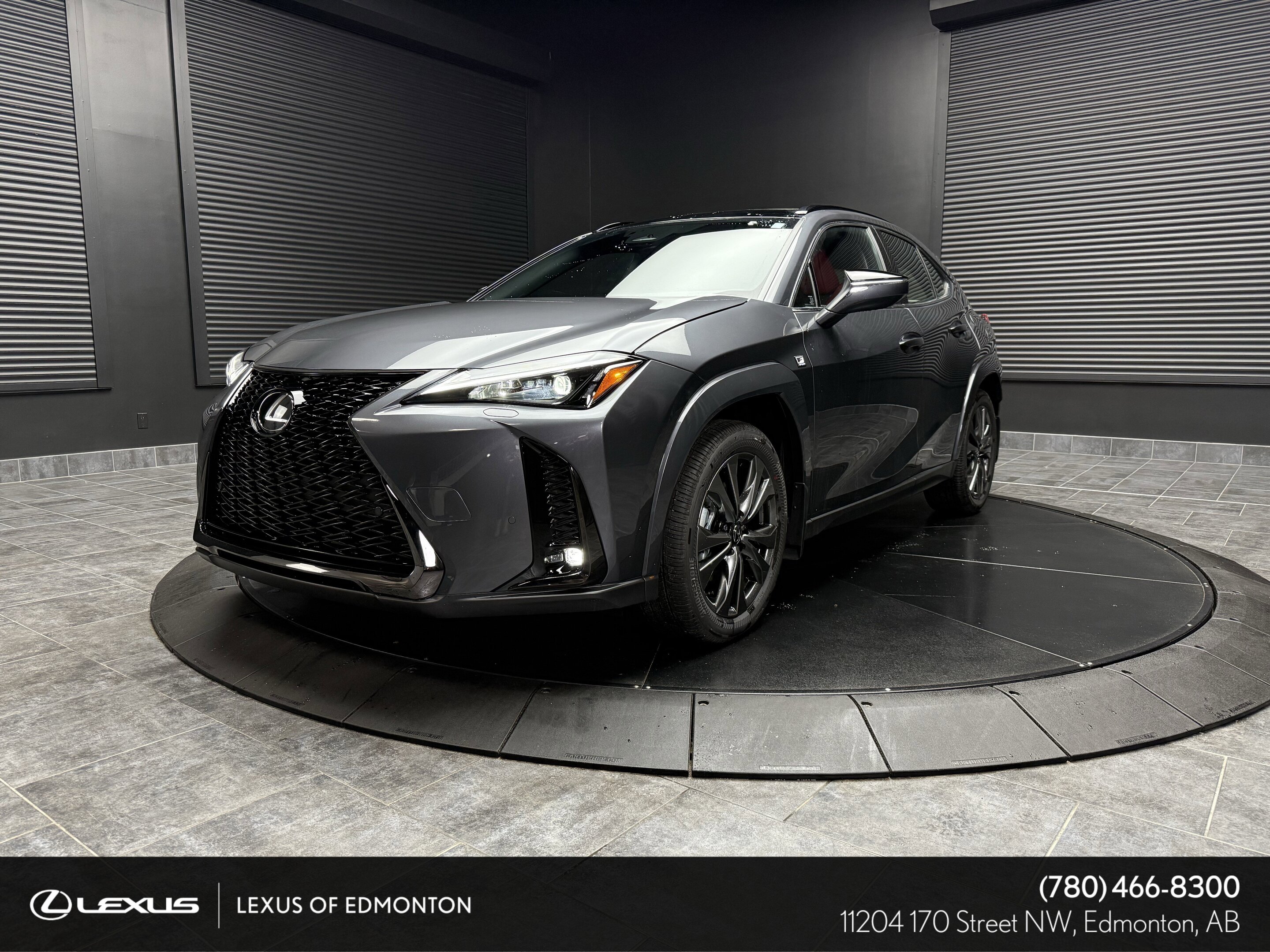Lexus UX 2025