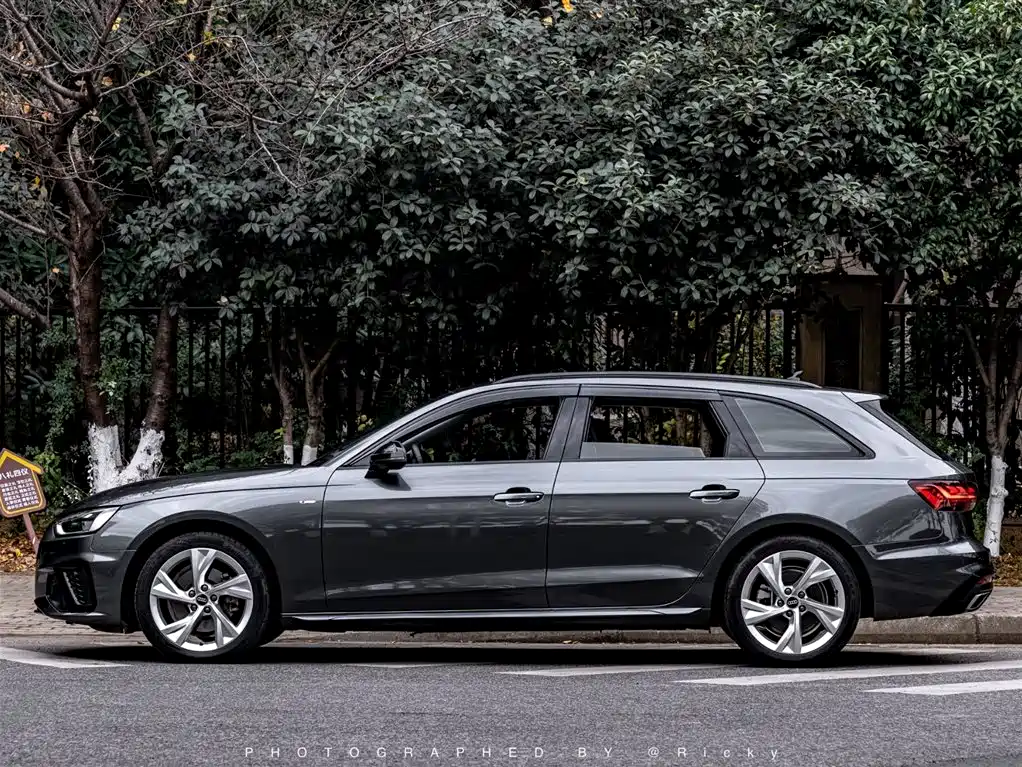 Audi A4 2023