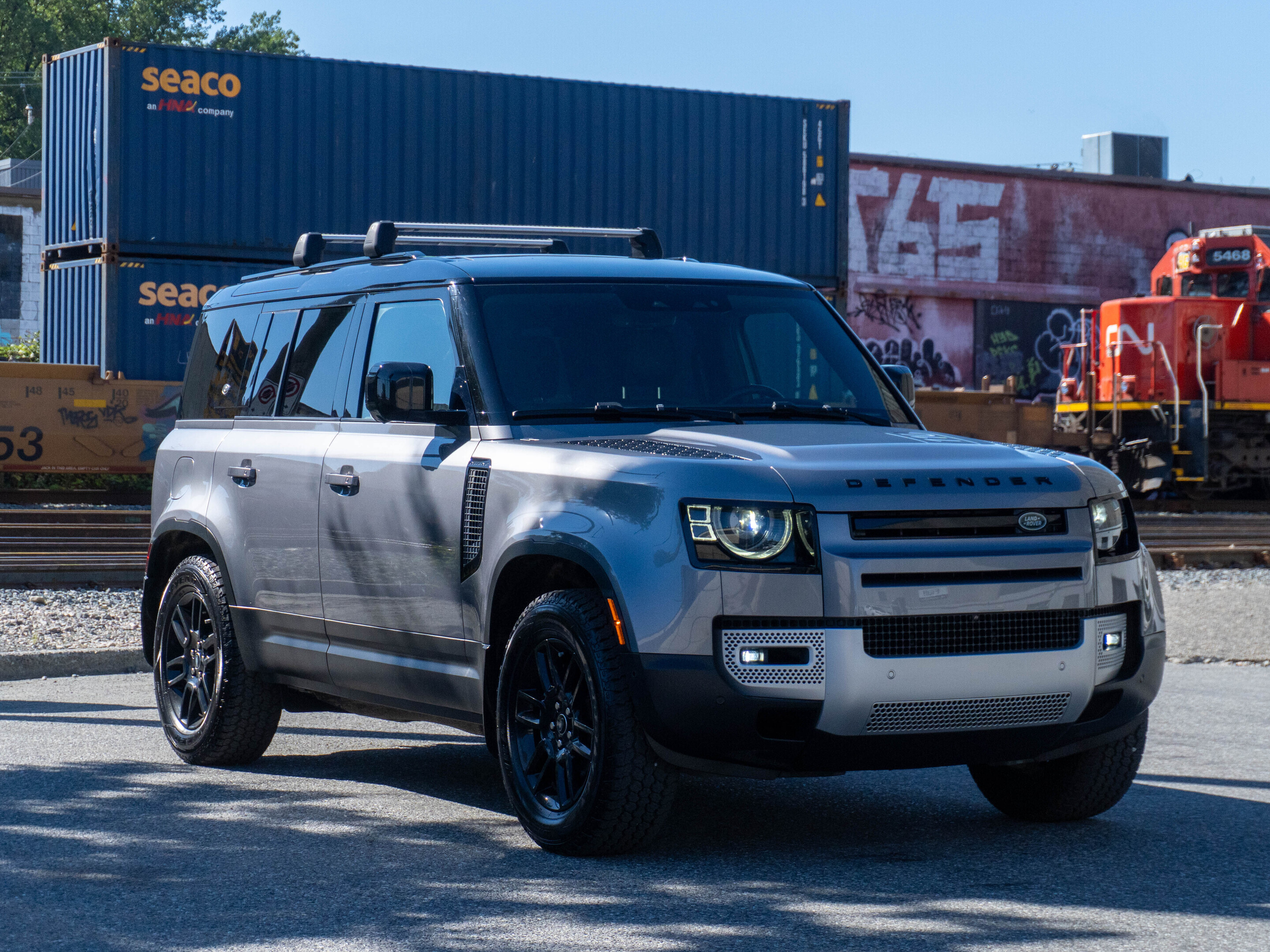 Land Rover Defender 2022