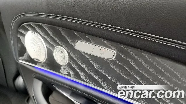 Mercedes-Benz E-Класс 2022