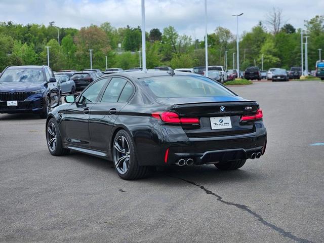BMW M5 2022