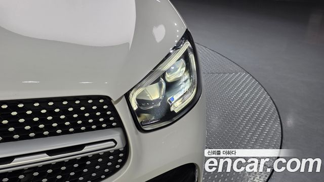 Mercedes-Benz GLC 2023