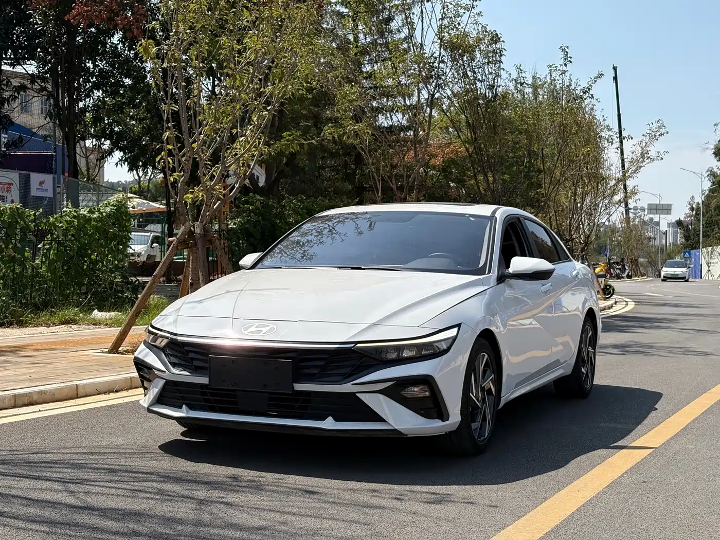 Hyundai Elantra 2024