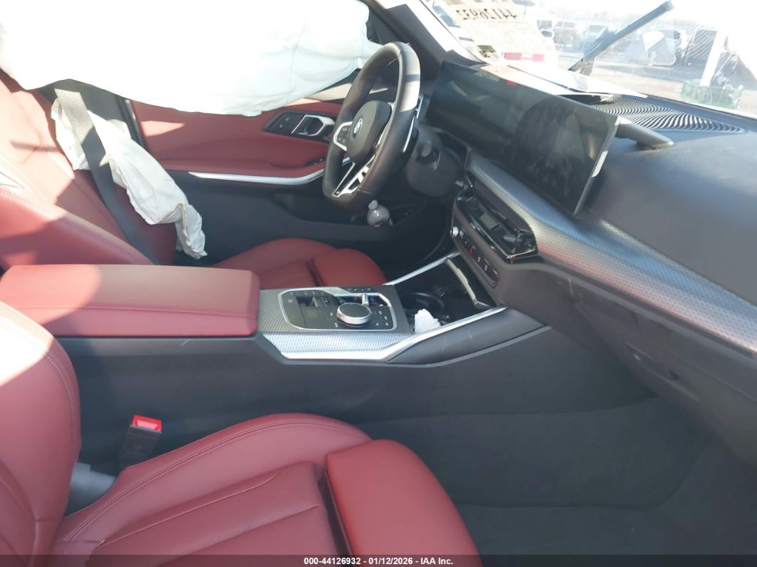 BMW 3 серии 2025