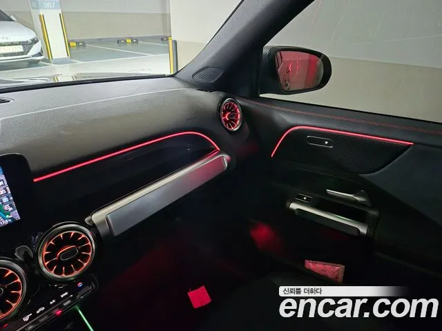 Mercedes-Benz GLB 2022