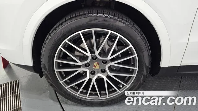 Porsche Cayenne 2022