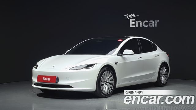 Tesla Model 3 2025