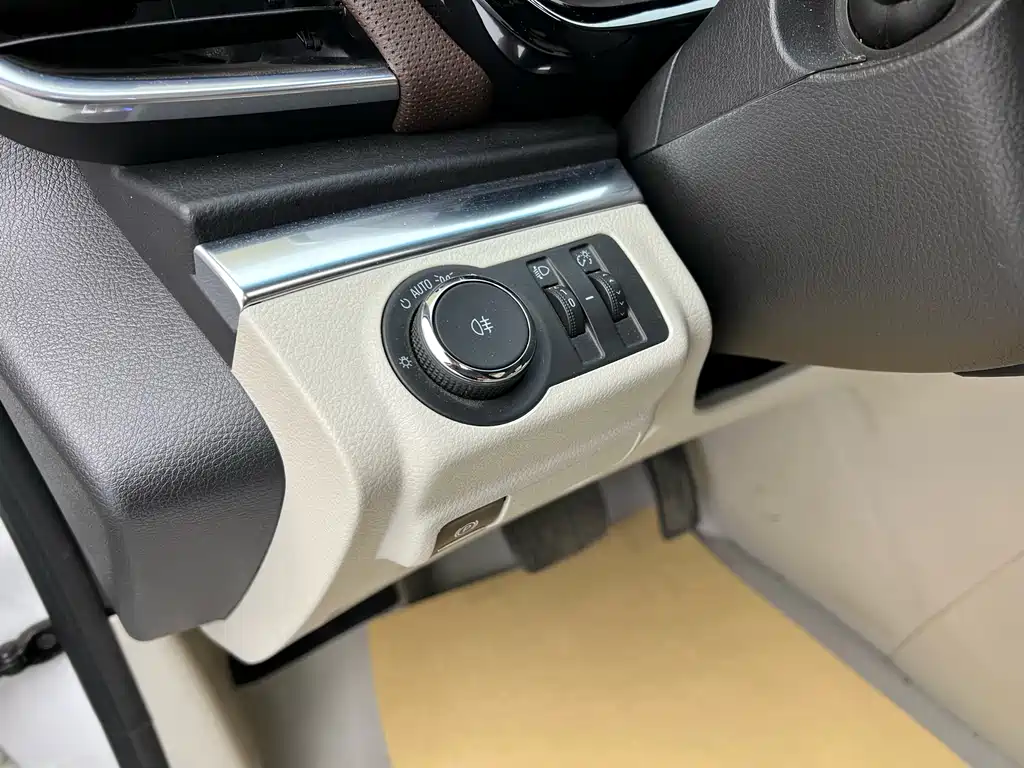 Buick GL8 2022