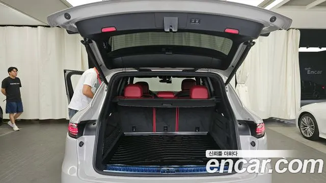 Porsche Cayenne 2020