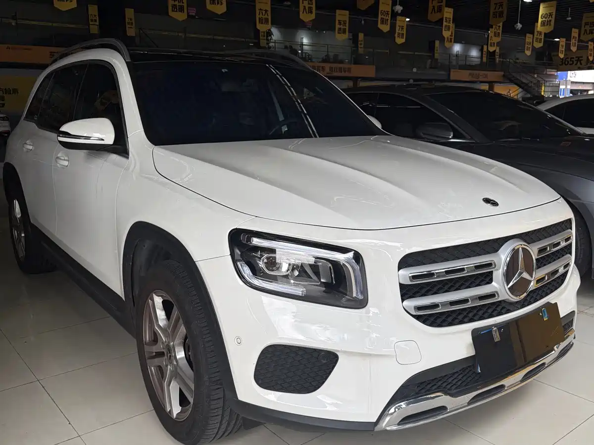 Mercedes-Benz GLB 2023