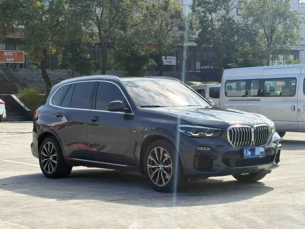 BMW X5 2021