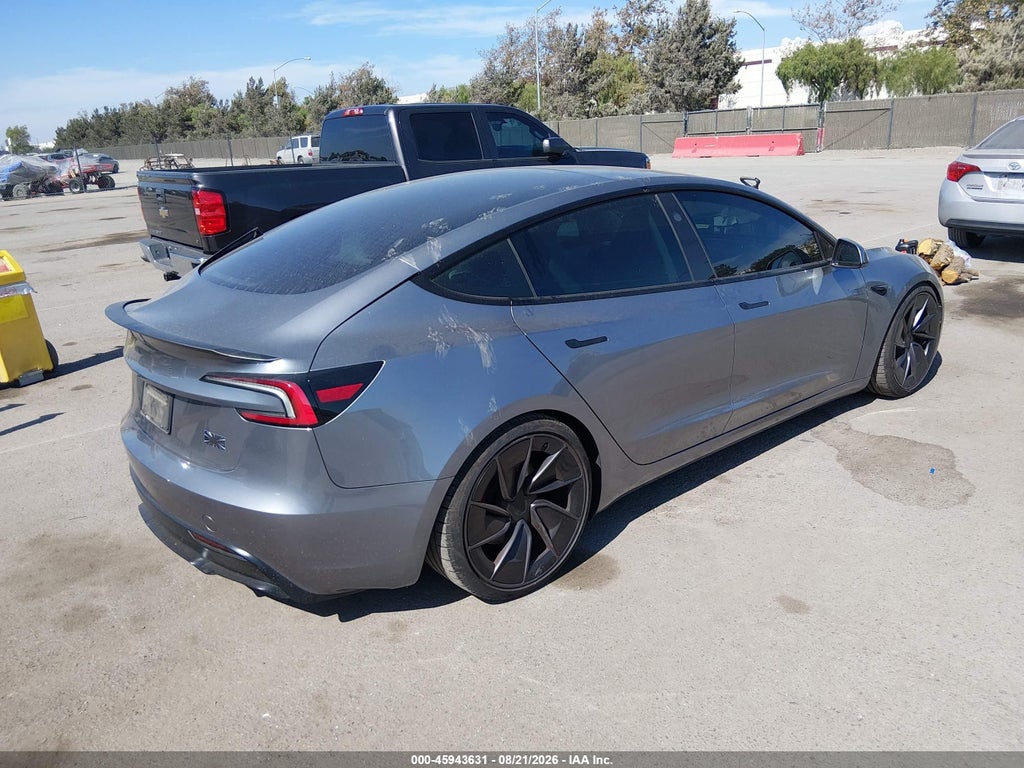 Tesla Model 3 2024