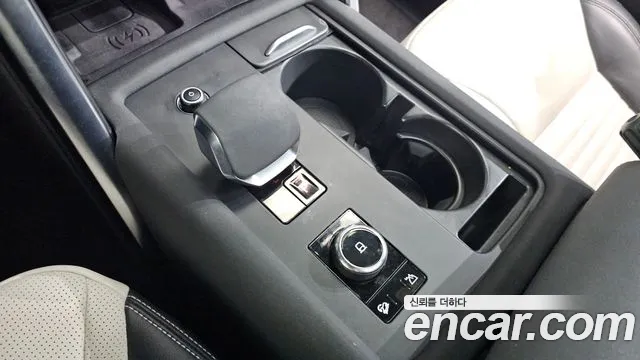 Land Rover Discovery 2022