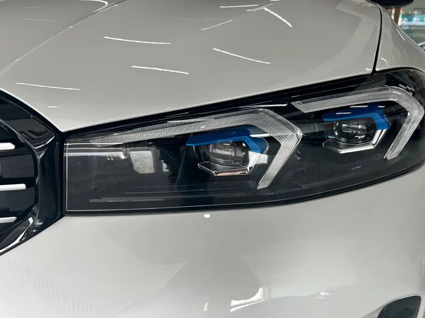 BMW 3 серии 2024