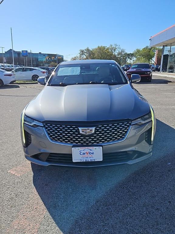Cadillac CT4 2021